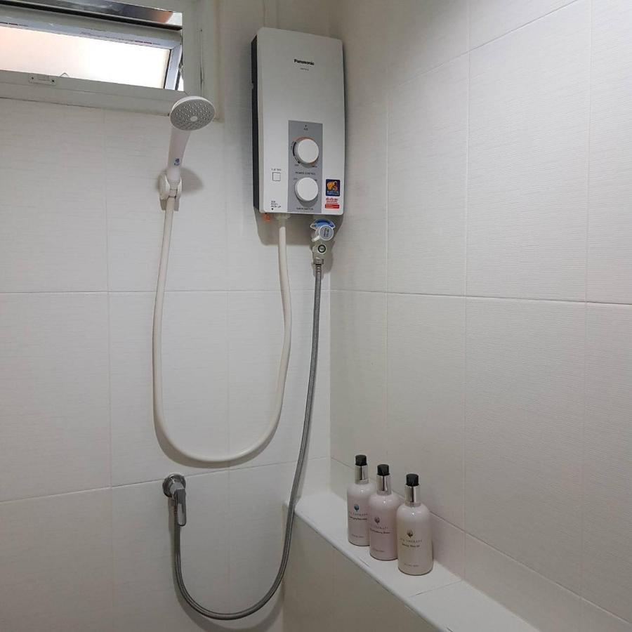 Oblique Apartment - ออฟบลิค อพาร์ทเมนท์ Nonthaburi Exteriör bild