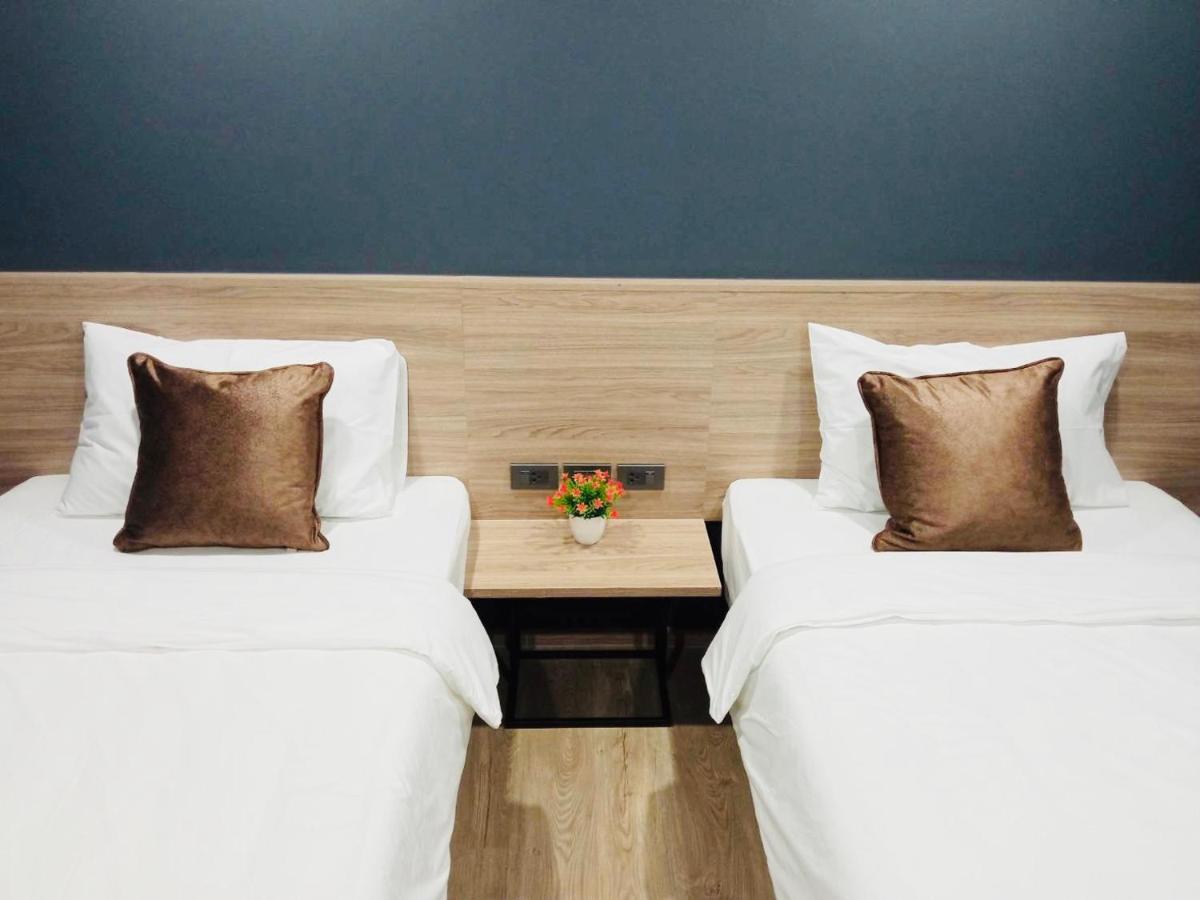 Oblique Apartment - ออฟบลิค อพาร์ทเมนท์ Nonthaburi Exteriör bild