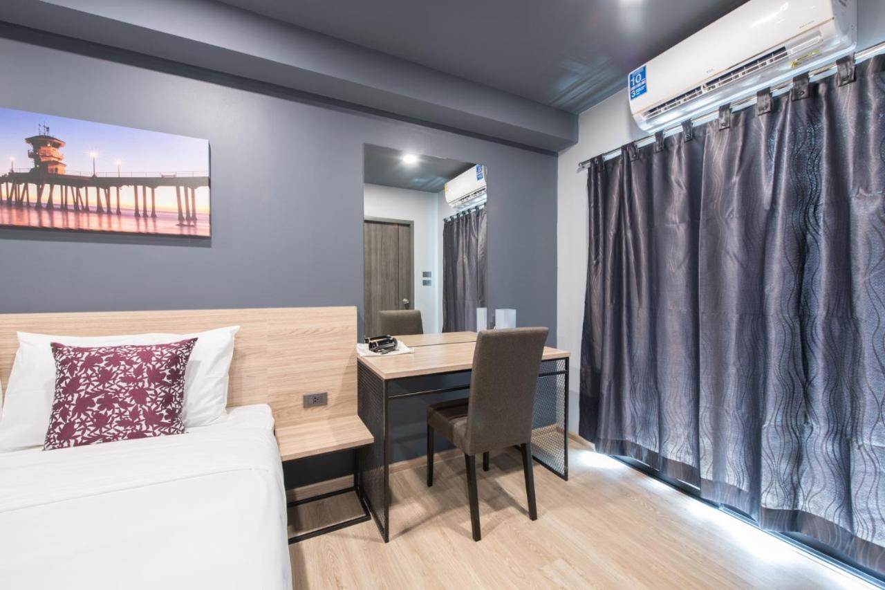 Oblique Apartment - ออฟบลิค อพาร์ทเมนท์ Nonthaburi Exteriör bild